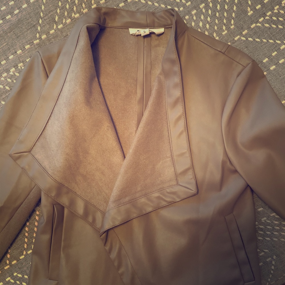 BB Dakota beige leather jacket